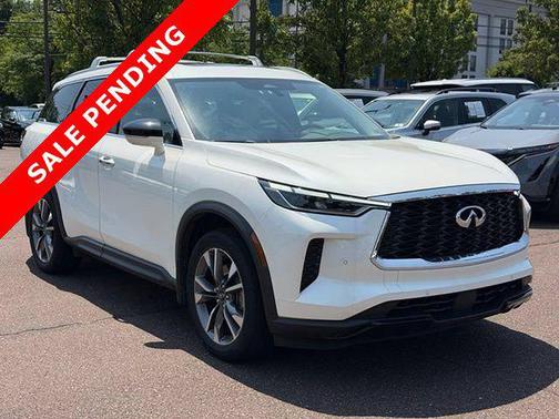 Majestic White 2023 INFINITI QX60 Luxe