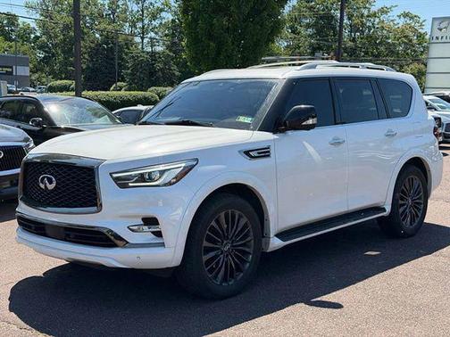 Moonstone White 2024 INFINITI QX80 PREMIUM SELECT AWD
