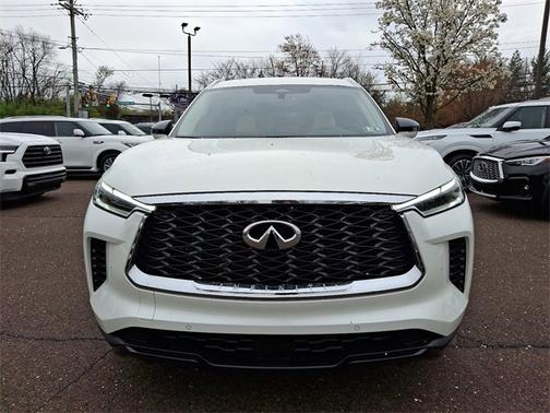 2024 INFINITI QX60 LUXE