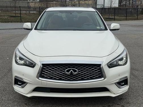 2023 INFINITI Q50 LUXE