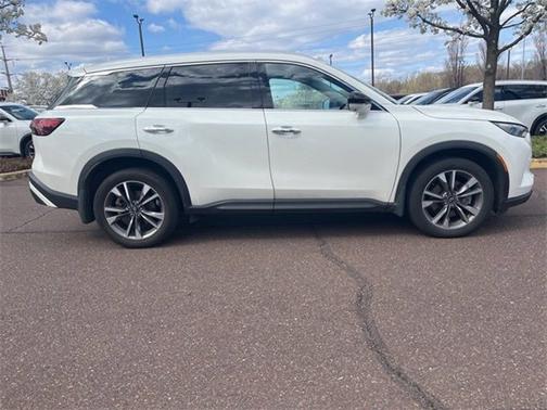 2024 INFINITI QX60 LUXE