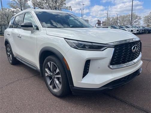 2024 INFINITI QX60 LUXE