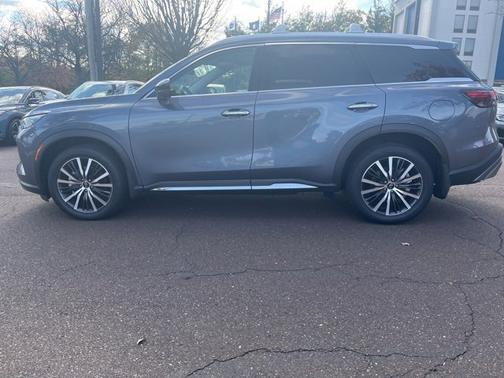 2025 INFINITI QX60 SENSORY