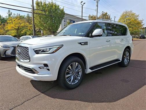 2024 INFINITI QX80 LUXE