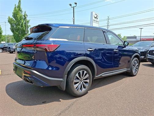 2024 INFINITI QX60 PURE