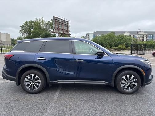 2024 INFINITI QX60 PURE