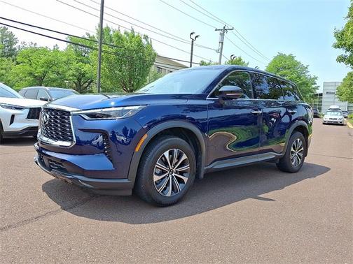 2024 INFINITI QX60 PURE