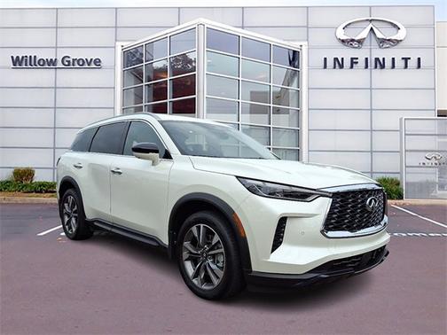2025 INFINITI QX60 LUXE