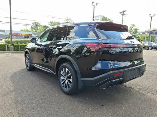 2025 INFINITI QX60 PURE