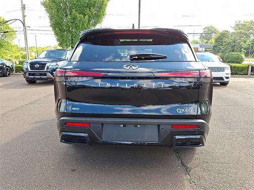 2025 INFINITI QX60 PURE