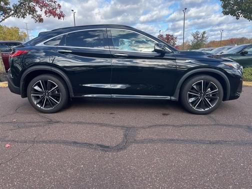 2023 INFINITI QX55 LUXE