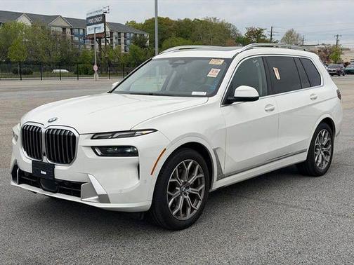 Alpine White 2024 BMW X7 xDrive40i
