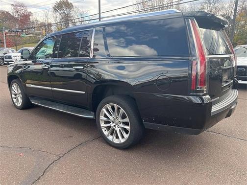 2019 Cadillac Escalade ESV Luxury