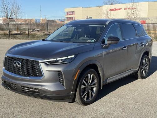 2025 INFINITI QX60 LUXE