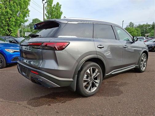 2025 INFINITI QX60 LUXE