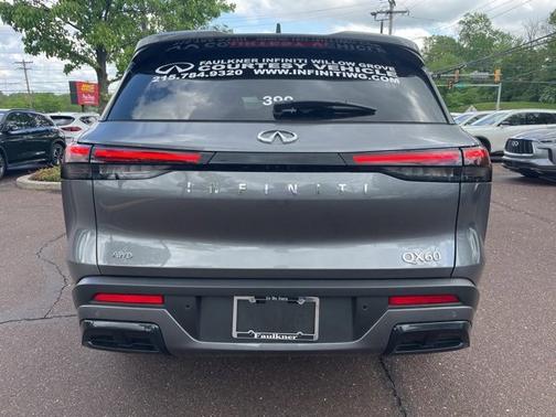2025 INFINITI QX60 LUXE