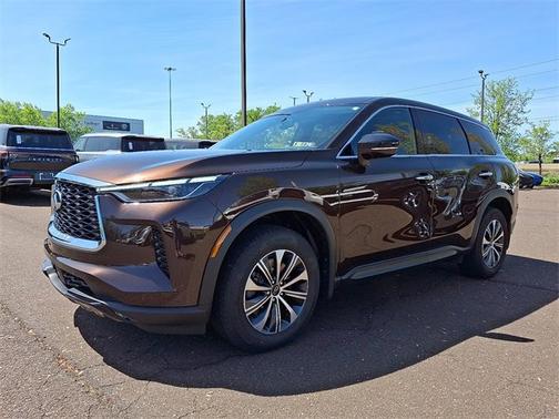 2022 INFINITI QX60 PURE
