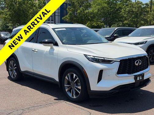 Majestic White 2024 INFINITI QX60 Luxe