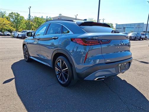 2023 INFINITI QX55 LUXE