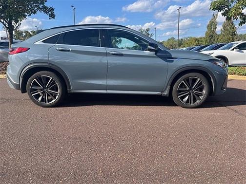 2023 INFINITI QX55 LUXE