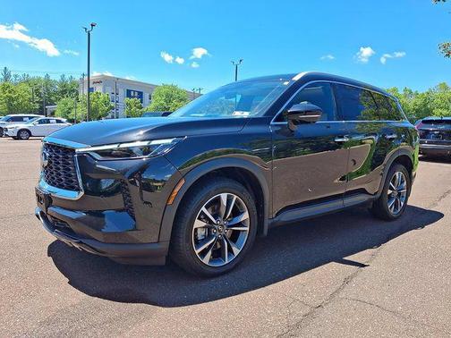 Mineral Black 2023 INFINITI QX60 Luxe