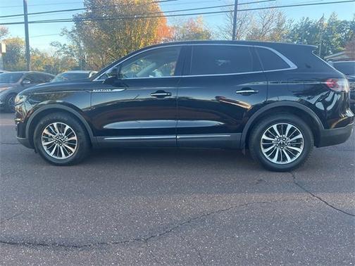 2020 Lincoln Nautilus Reserve