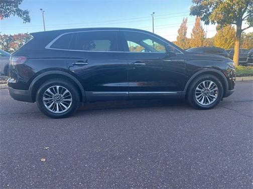 2020 Lincoln Nautilus Reserve
