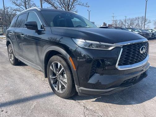 2025 INFINITI QX60 LUXE