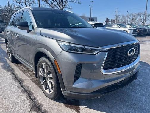 2025 INFINITI QX60 LUXE