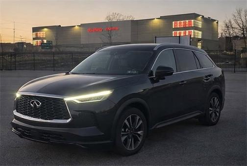2025 INFINITI QX60 LUXE