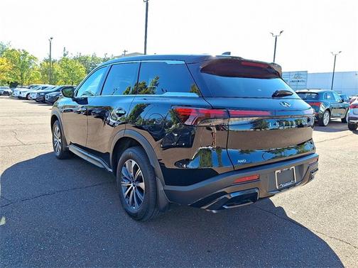 2025 INFINITI QX60 PURE