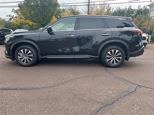 2025 INFINITI QX60 PURE