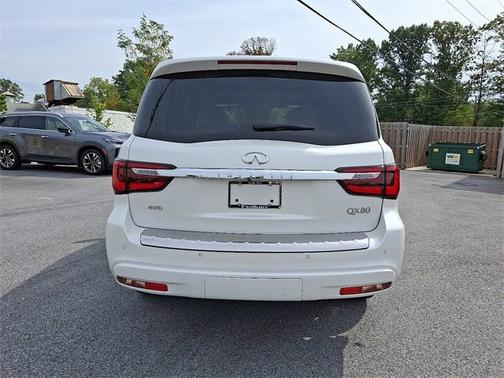 2024 INFINITI QX80 SENSORY