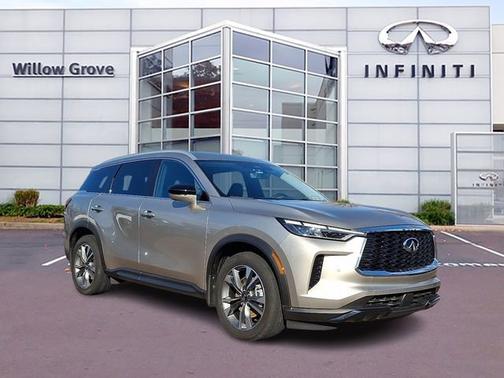 2025 INFINITI QX60 LUXE