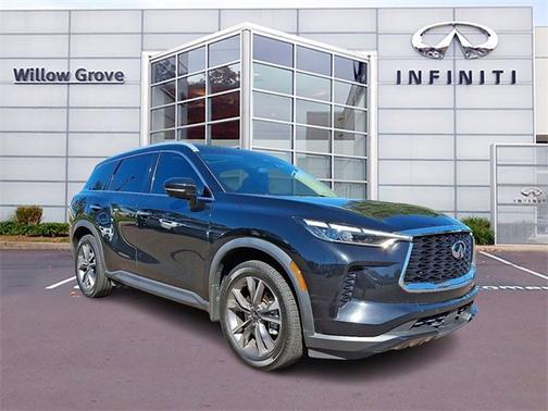 2023 INFINITI QX60 LUXE