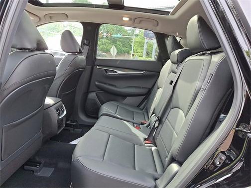 2025 INFINITI QX50 LUXE
