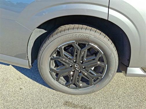2026 INFINITI QX80 SPORT
