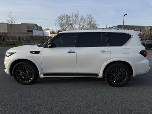 2024 INFINITI QX80 SENSORY