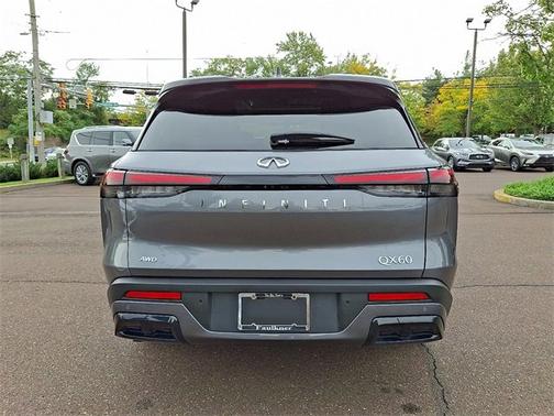 2025 INFINITI QX60 LUXE
