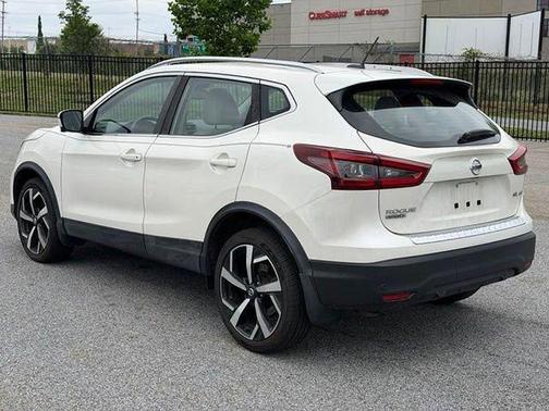 Pearl White Tricoat 2020 Nissan Rogue Sport SL