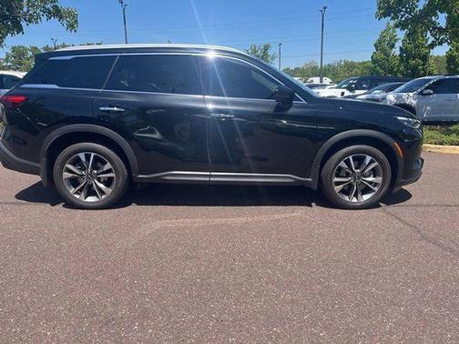 Mineral Black 2025 INFINITI QX60 Luxe