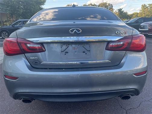 2017 INFINITI Q70 3.7X