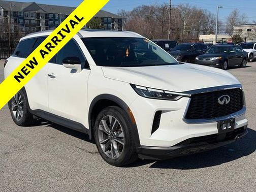 Majestic White 2023 INFINITI QX60 LUXE