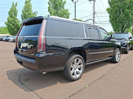 2017 Cadillac Escalade ESV Premium Luxury