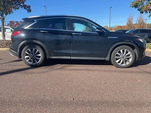 2022 INFINITI QX50 LUXE