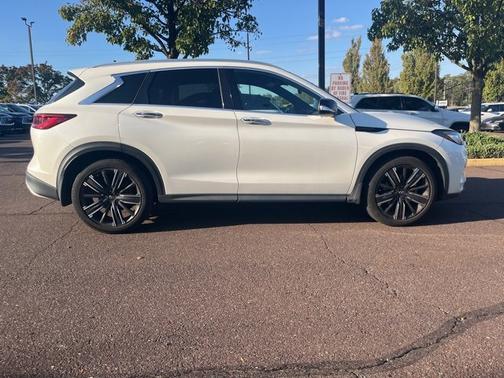2022 INFINITI QX50 LUXE