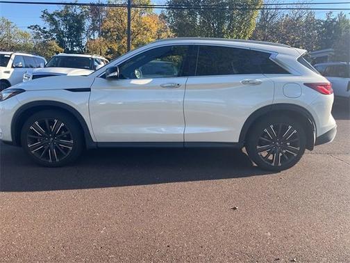 2022 INFINITI QX50 LUXE