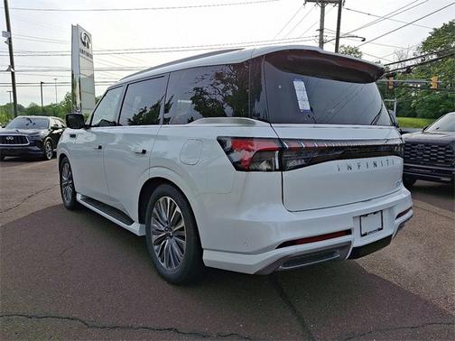 2025 INFINITI QX80 SENSORY