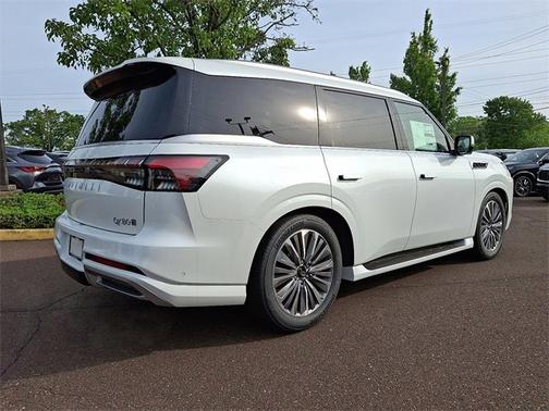 2025 INFINITI QX80 SENSORY