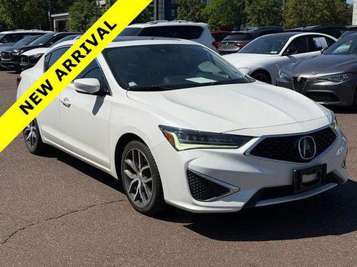 Platinum White Pearl 2019 Acura ILX Premium Package